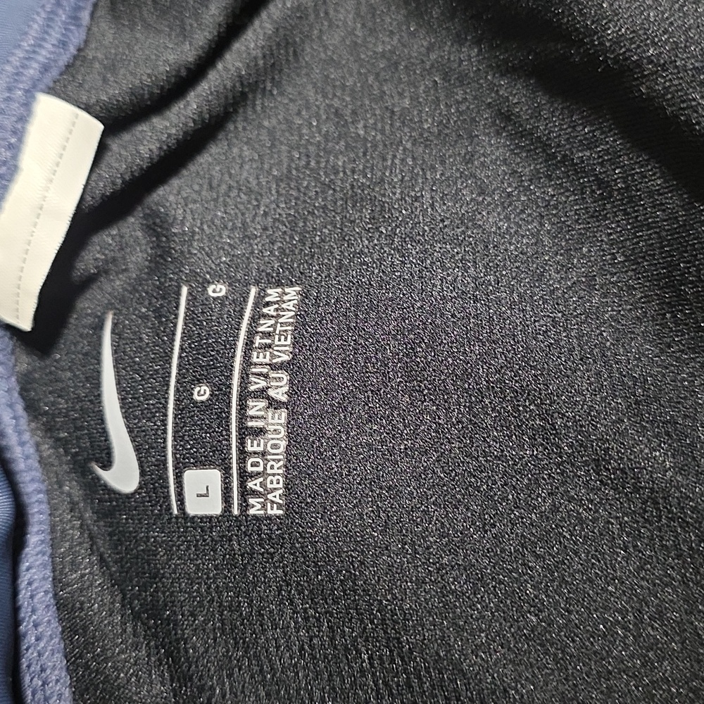 Women's Nike Navy Blue Athletic Shorts Large - Picture 7 of 7